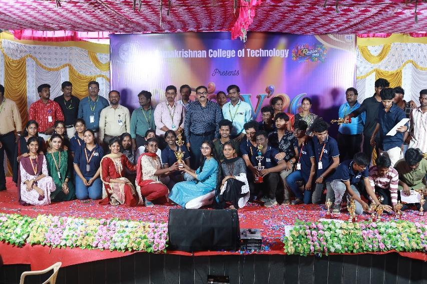 Prize distribution at UTSAV'26
