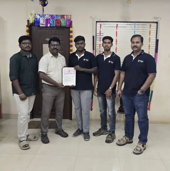 KRCT faculty and students at an industry MoU signing