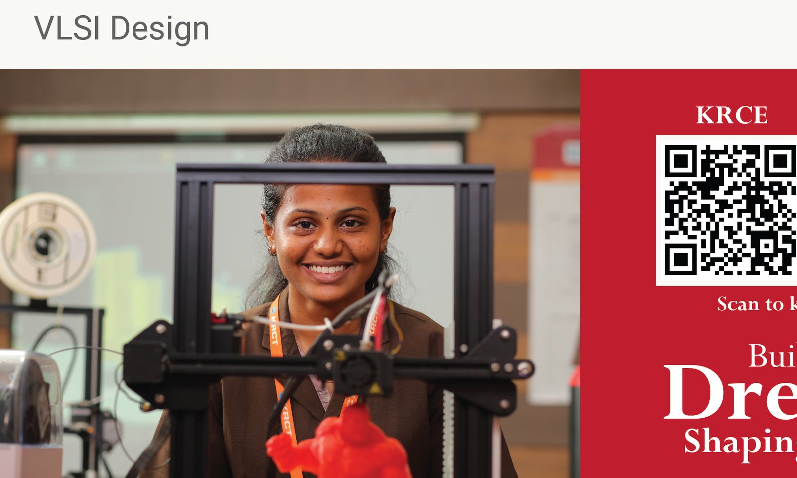 Student in 3D-printing lab